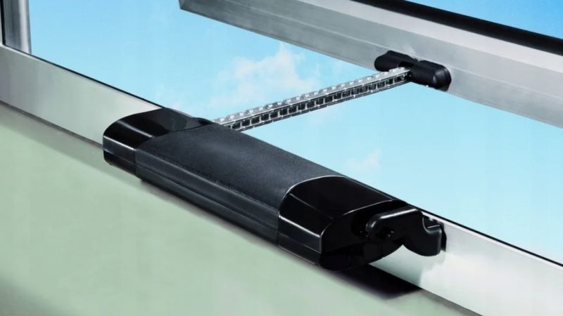 Электроприводы для пластиковых окон: удобство, безопасность и энергоэффективность в одном решении